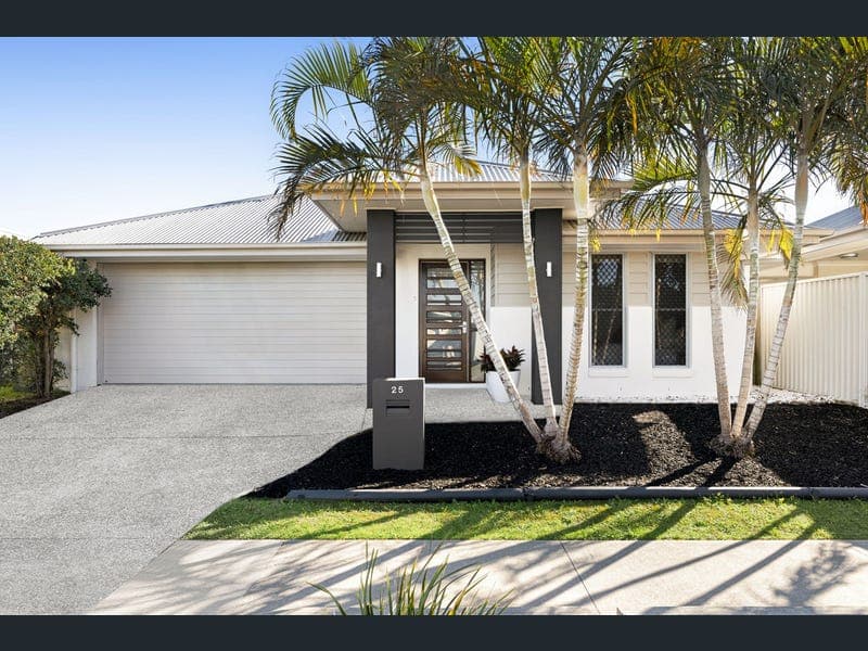 25 Sienna Street, Caloundra West — photo 1 of 5