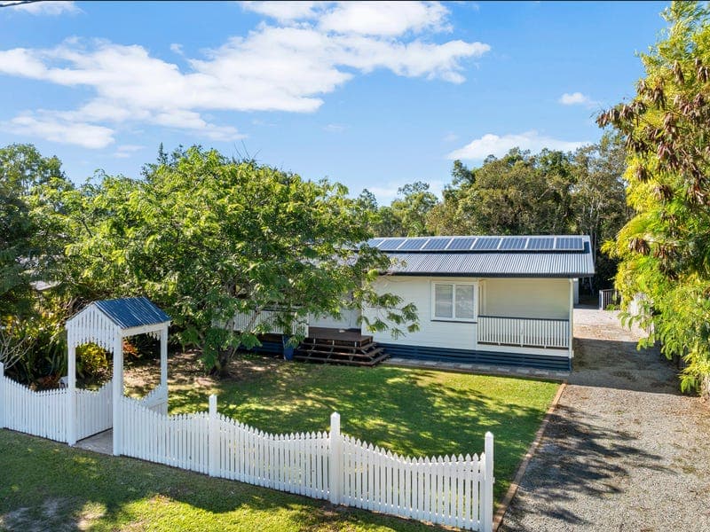 19 MacKay Street, Caboolture — photo 1 of 5
