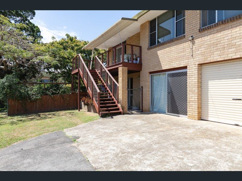 14 Parsons Street, Dunwich — photo 1 of 5