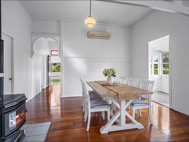 10 Videroni Street, Booval — photo 1 of 5