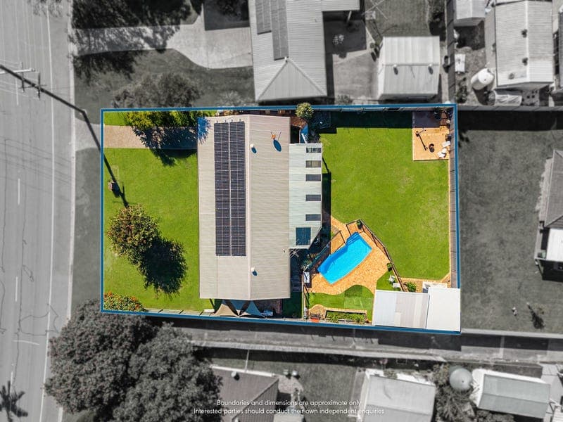 22 Graham Road, Morayfield — photo 1 of 5