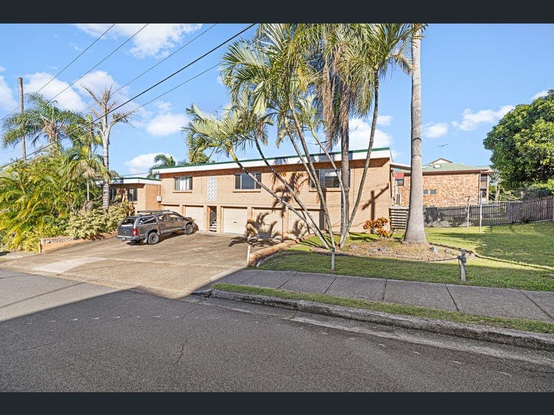 4/37 McLay Street, Coorparoo — photo 1 of 5