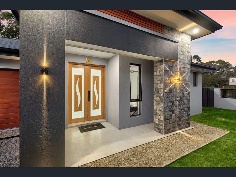 51 Toorak Street, Parkinson — photo 1 of 5