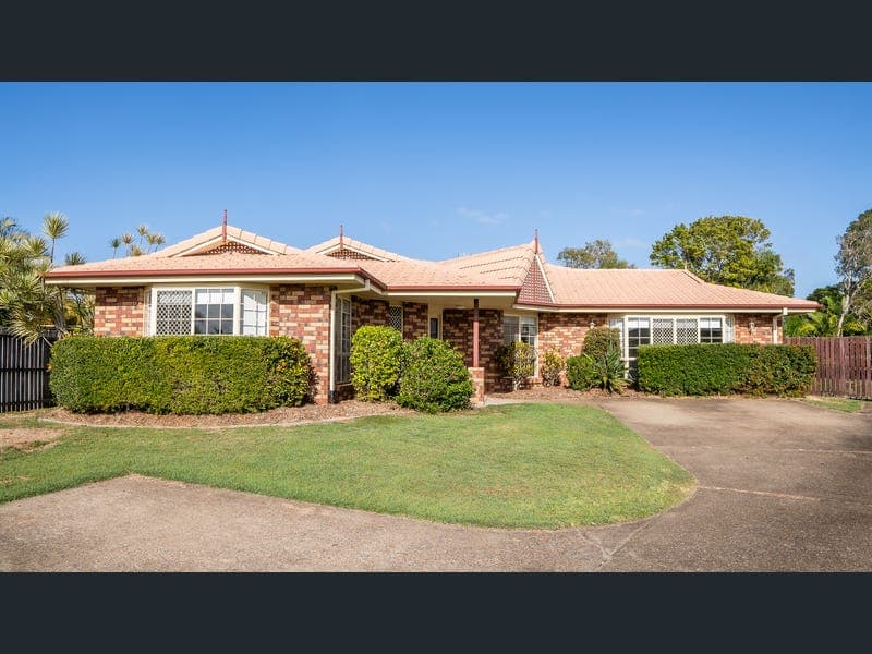 7 Brampton Court, Kawungan — photo 1 of 5