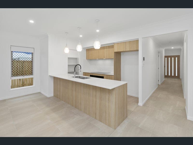 22 New Road, Morayfield — photo 1 of 5