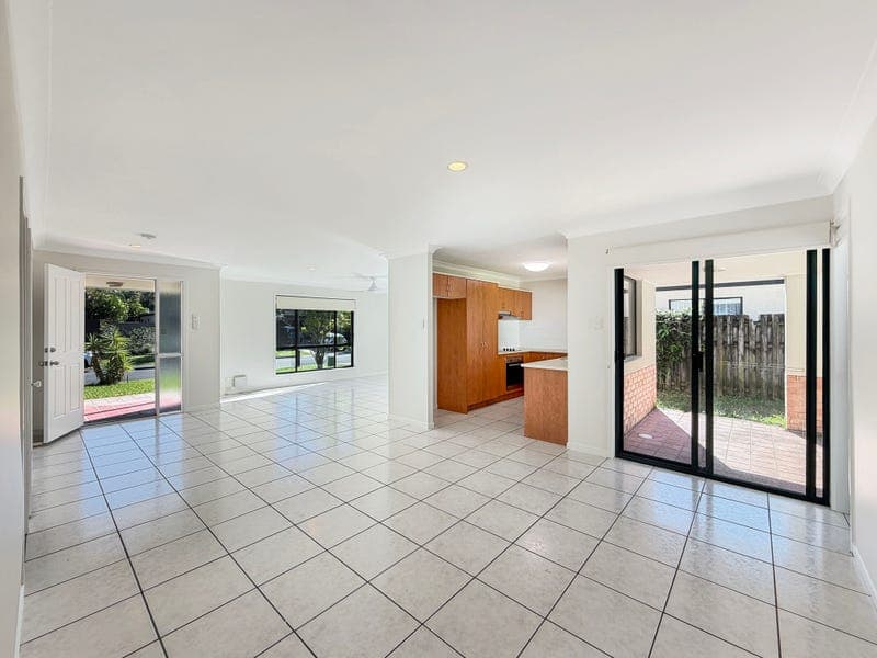 5 Andalusian Drive, Upper Coomera — photo 1 of 5