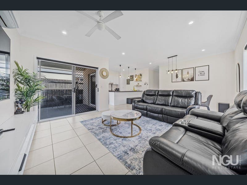 3 Shale Avenue, Logan Reserve — photo 1 of 5