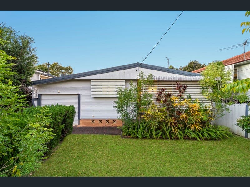 50 Maggs Street, Wavell Heights — photo 1 of 5