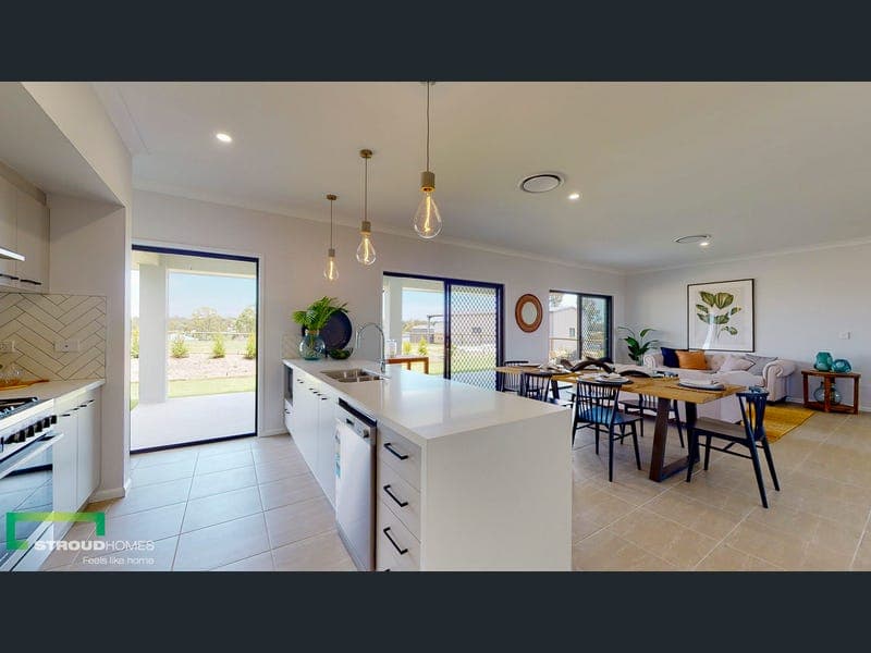 325 Bartholomew Ave, Boonah — photo 1 of 5