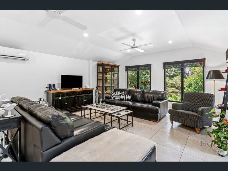 12 Cynthia Hunt Drive, Flaxton — photo 1 of 5