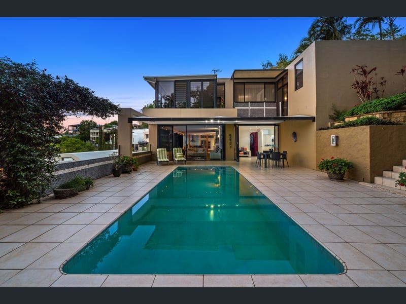 4/1 Golden Orchid Close, Bardon — photo 1 of 5