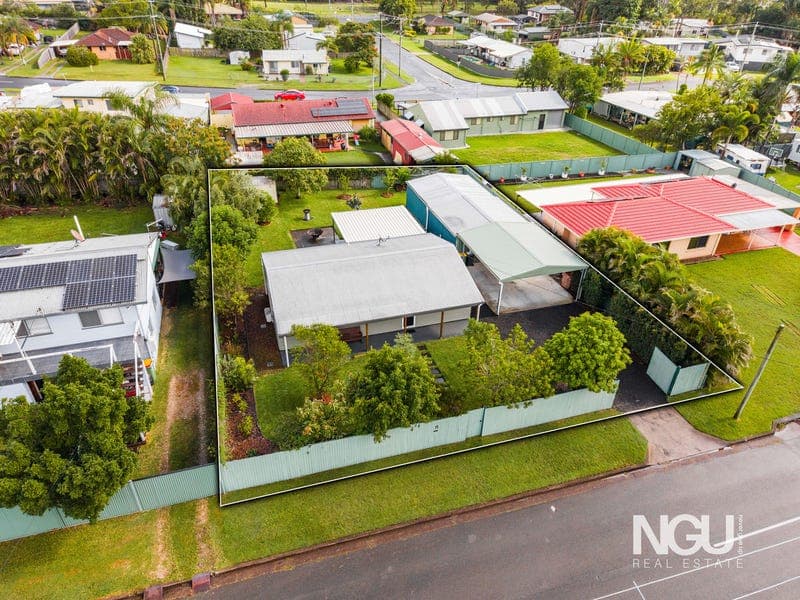 8 Glastonbury Drive, Bethania — photo 1 of 5