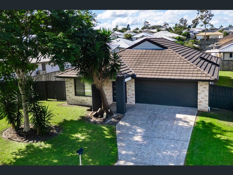 20 Beech Drive, Morayfield — photo 1 of 5