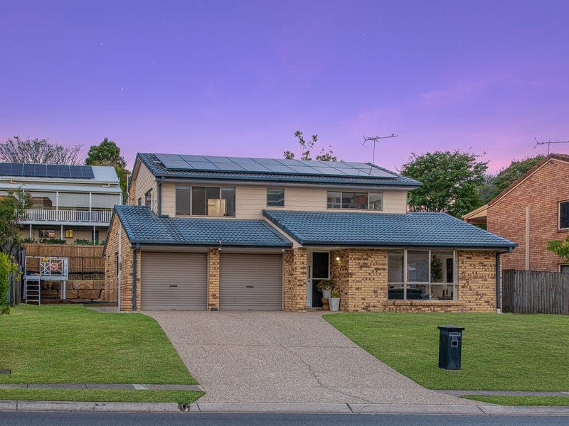 85 Glen Ross Road, Sinnamon Park — photo 1 of 5