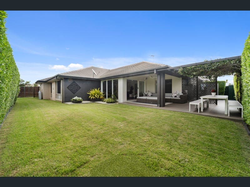 15 Pallas Parade, Warner — photo 1 of 5