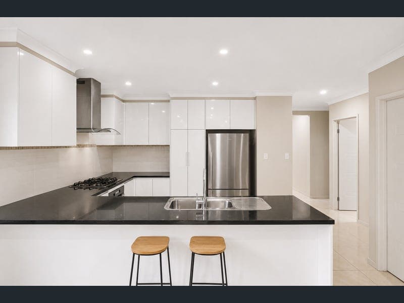 21 Ainslie Place, Smithfield — photo 1 of 5