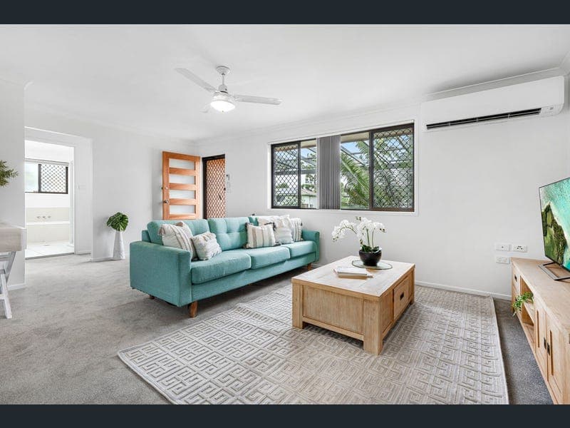 1/9 Ogilvie Street, Alexandra Hills — photo 1 of 5