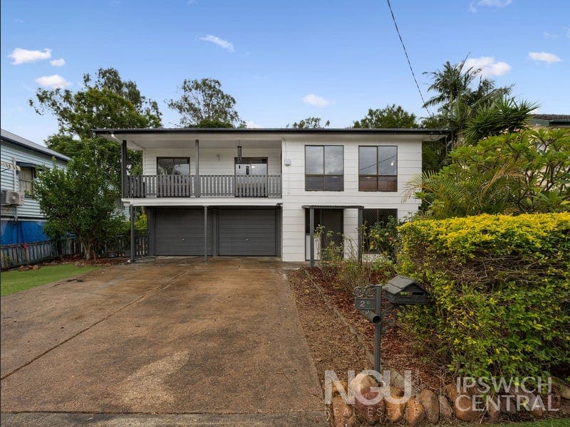 2C Thompson Street, Bundamba — photo 1 of 5