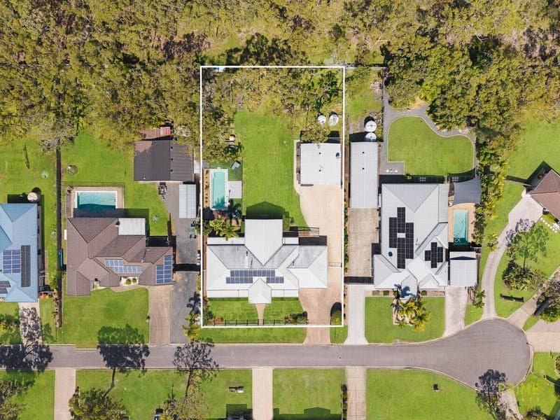 17 Heathland Avenue, Wondunna — photo 1 of 5