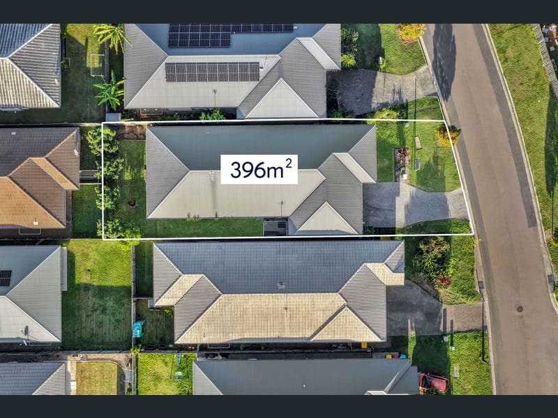 5 York Street, Pimpama — photo 1 of 5