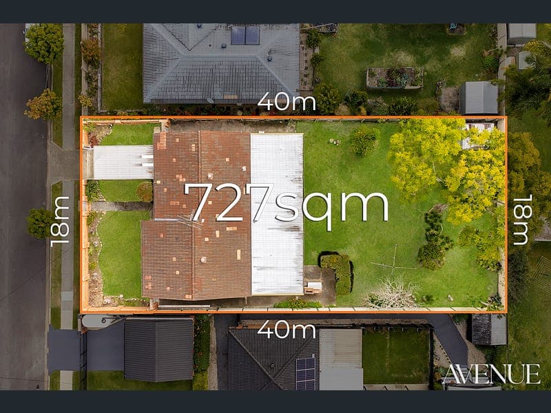 56 Flinders Crescent, Boronia Heights — photo 1 of 5