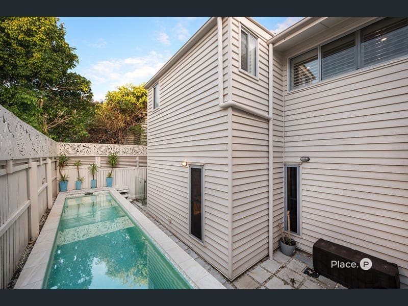 70 Belgrave Street, Morningside — photo 1 of 5
