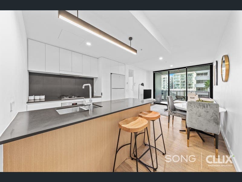 30605/1 Cordelia Street, South Brisbane — photo 1 of 5