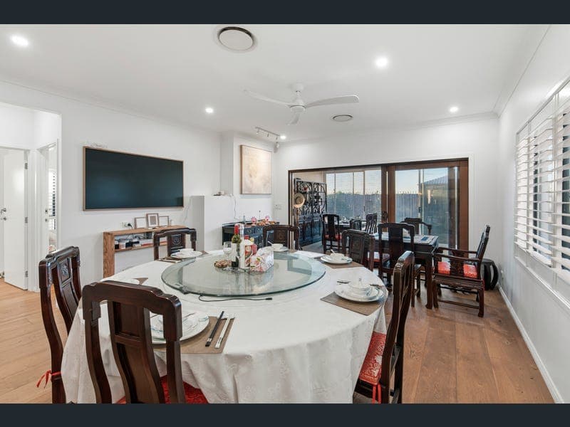 96 Major Drive, Rochedale — photo 1 of 5