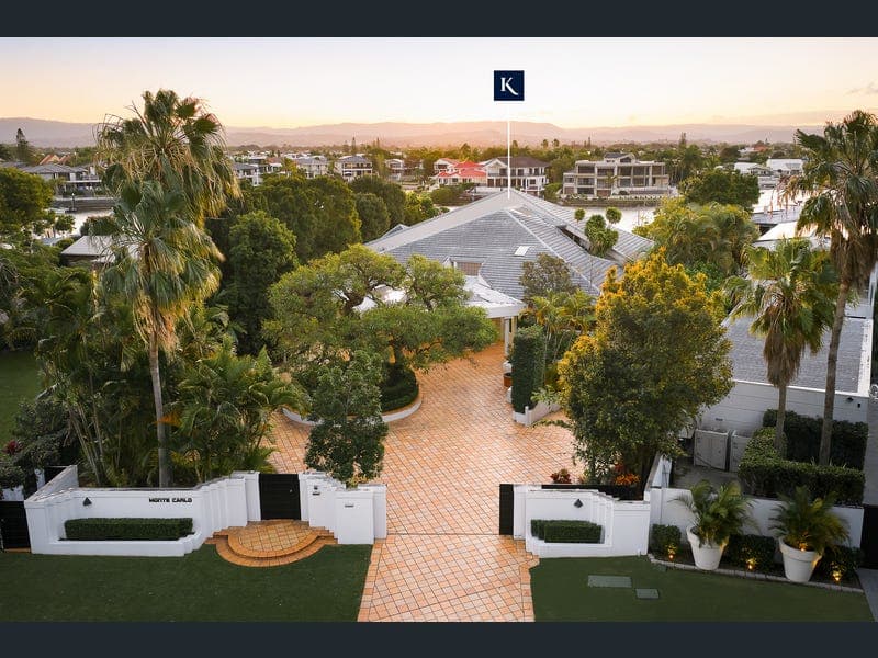 299A Monaco Street, Broadbeach Waters — photo 1 of 5