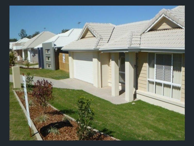 4 Bendee Street, Glen Eden — photo 1 of 5