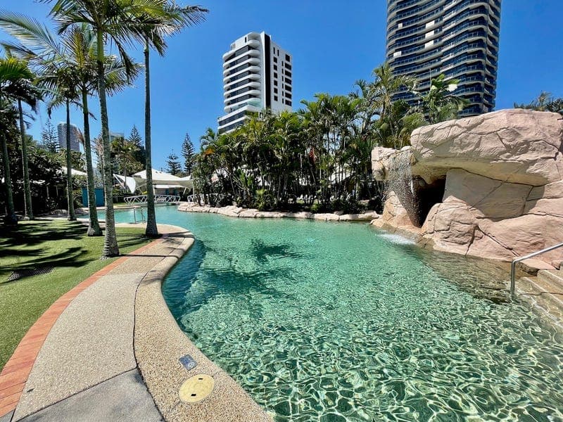 39/10 Alexanrda Avenue, Mermaid Beach — photo 1 of 5