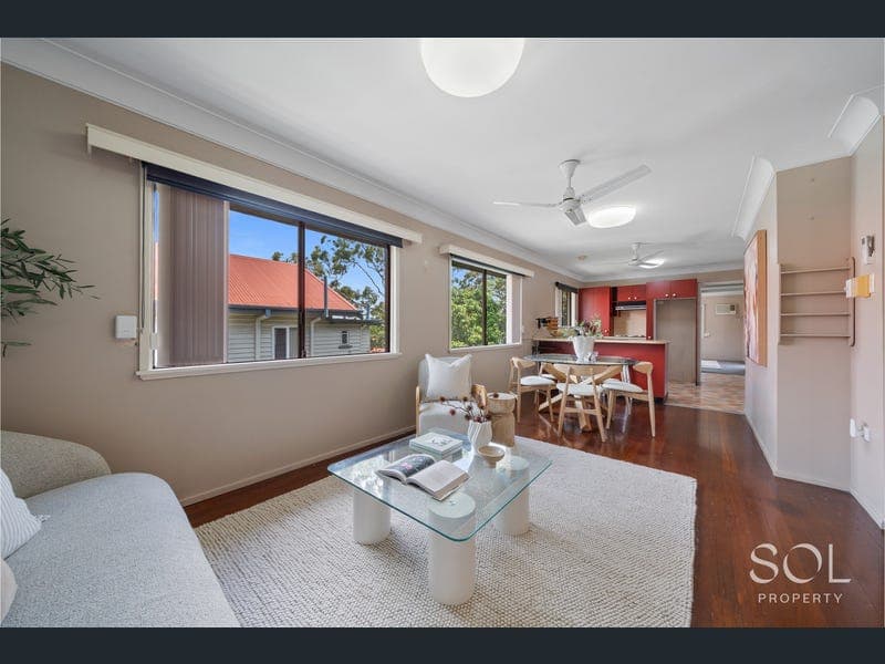 103 Scott Street, Stafford Heights — photo 1 of 5