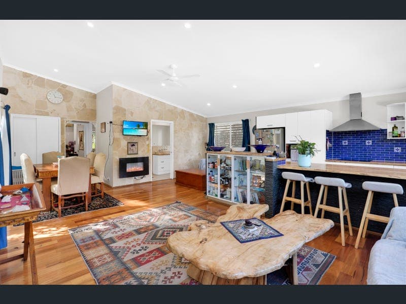 2/22 Samarinda Way, Point Lookout — photo 1 of 5
