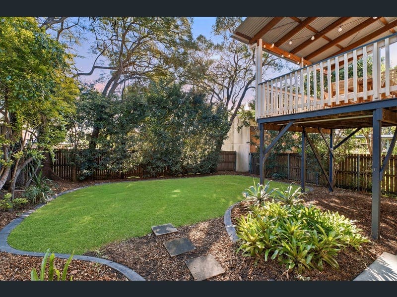 163 Ekibin Road East, Tarragindi — photo 1 of 5