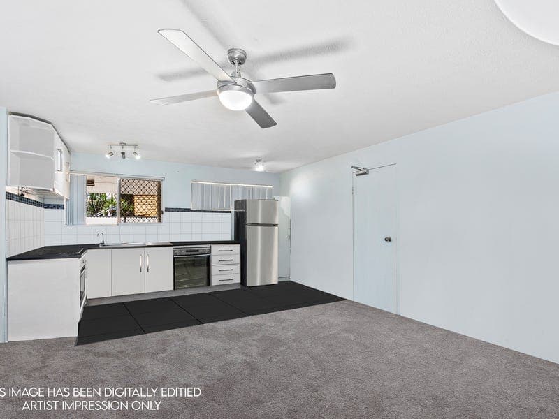 203 Scarborough Street, Southport — photo 1 of 5