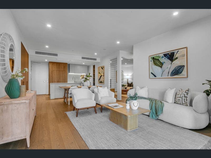 31001/9 Pidgeon Close, West End — photo 1 of 5