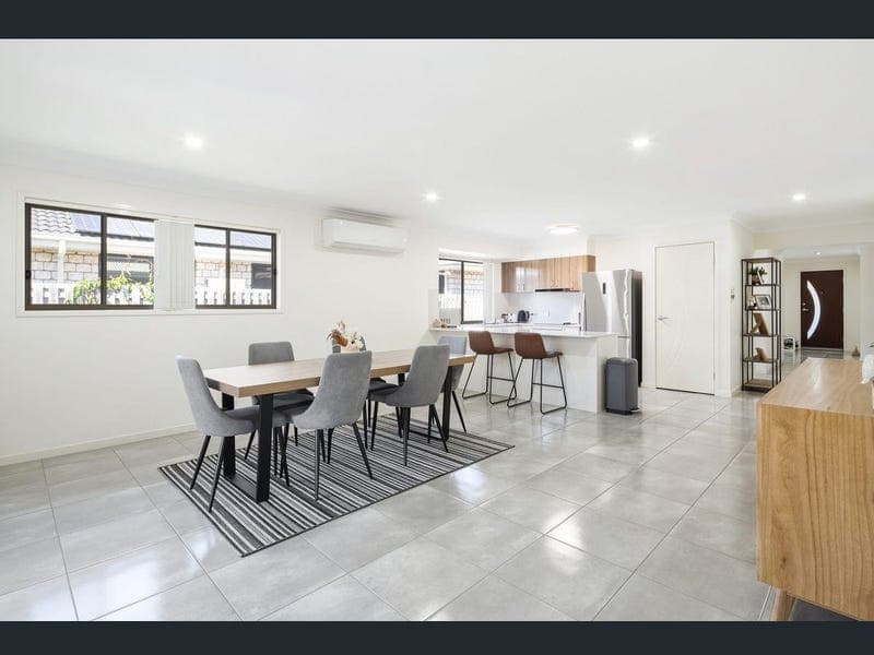 104 Fountain Street, Pimpama — photo 1 of 5