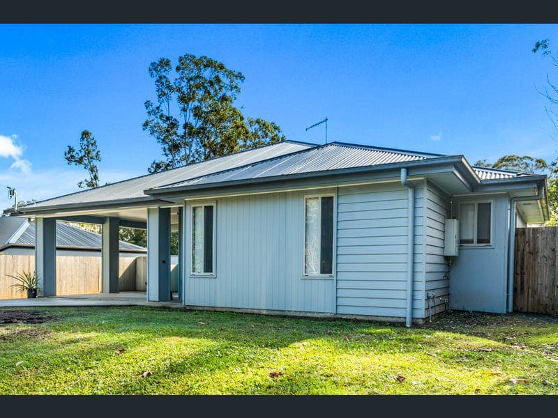 25 Rossi Avenue, Russell Island — photo 1 of 5
