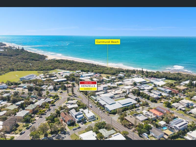 25 Ann Street, Dicky Beach — photo 1 of 5