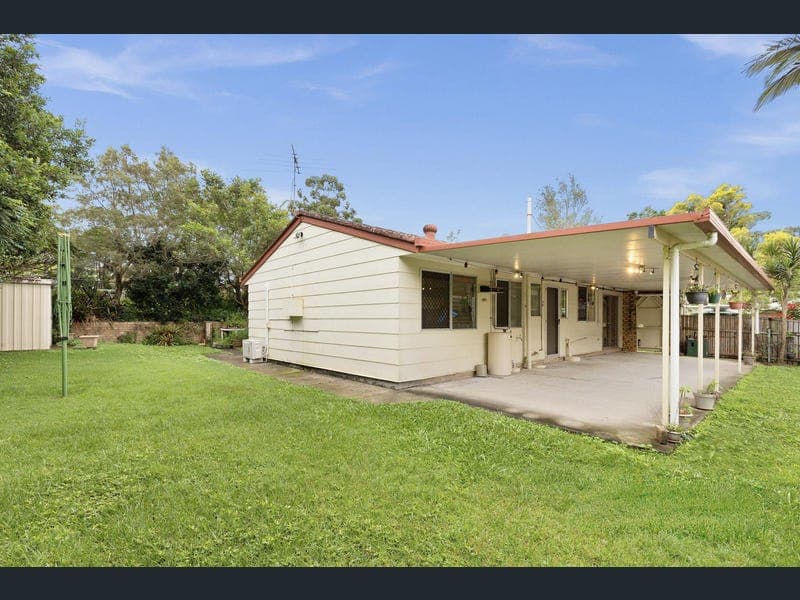 52 Corrofin Street, Ferny Grove — photo 1 of 5