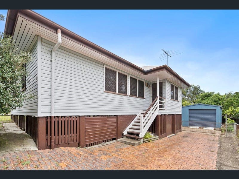 82 Macalister Street, Carina Heights — photo 1 of 5