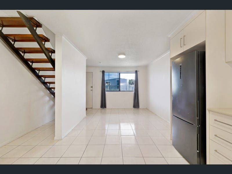 2/361 Alfred Street, Mackay — photo 1 of 5