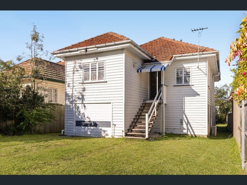29 Rowell Street, Zillmere — photo 1 of 5