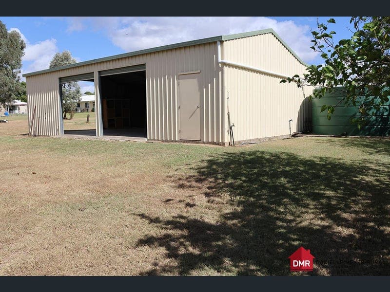 40 Bouverie Street, Mundubbera — photo 1 of 5