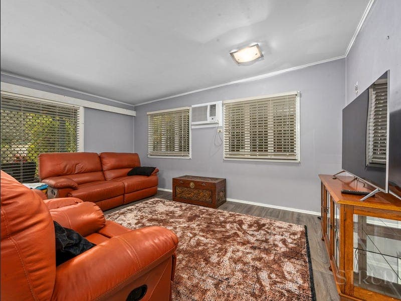 18 Cochrane Street, Camira — photo 1 of 5