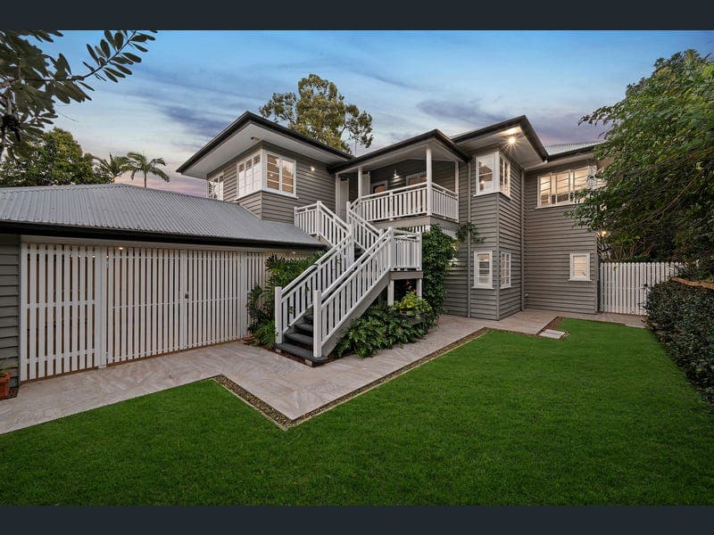 16 Selby Street, Bardon — photo 1 of 5
