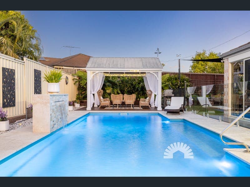4 Borumba Court, Narangba — photo 1 of 5