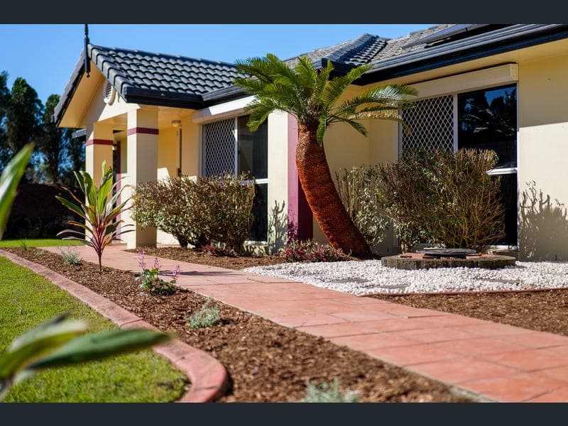 1 Bauple Street, Albany Creek — photo 1 of 5