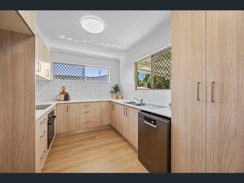 21 Bulloo Street, Wulguru — photo 1 of 5