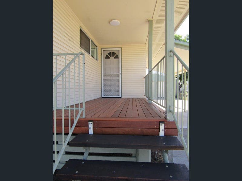 14 Eucalyptus Street, Blackwater — photo 1 of 5